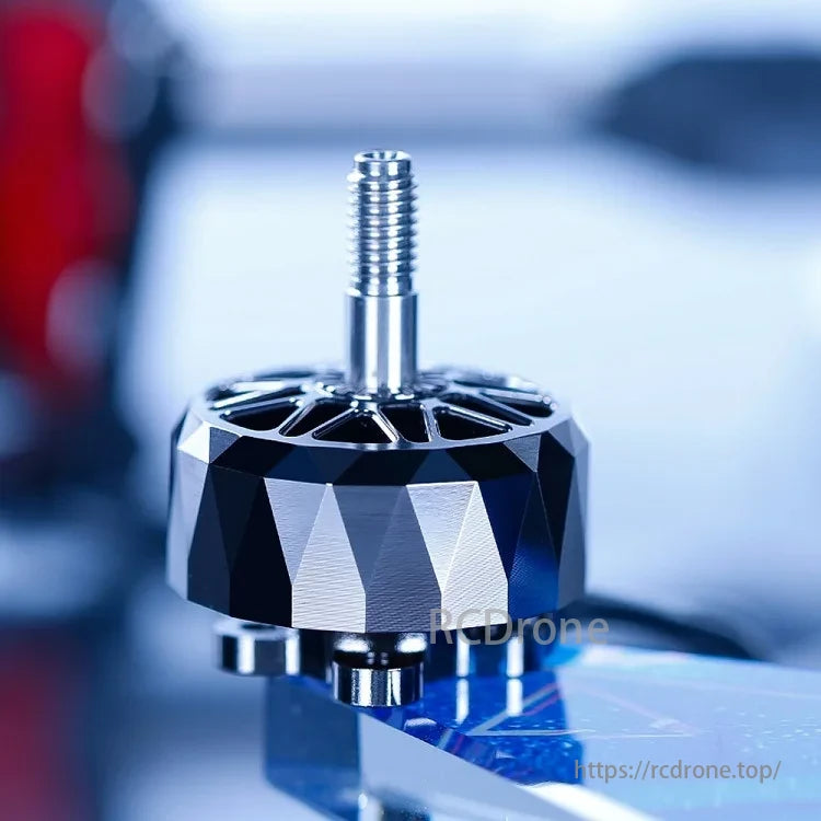 iFlight Cyber XING Motor, Cyber XING Motors offers KV options for various applications, including freestyle and racing, with LiPo support.