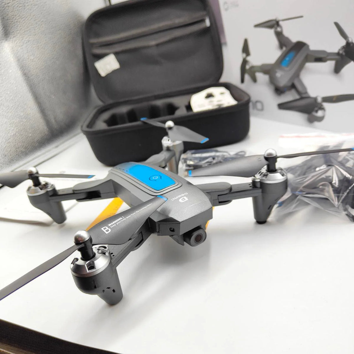 4DRC Drone Pliable avec Caméra pour Adultes, Vidéo en Direct FPV WIFI 4DRC Drone Pliable avec Caméra pour Adultes, Vidéo en Direct FPV WIFI
