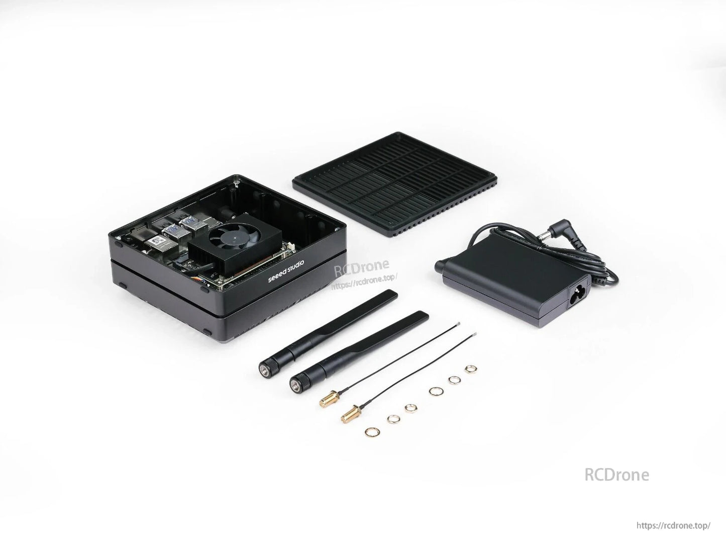 Compact edge AI computer with Jetson Orin Nano 8GB, 128GB SSD, USB 3.2, HDMI 2.1, GbE, and Super Mode JP6.2 for high-performance AI applications.