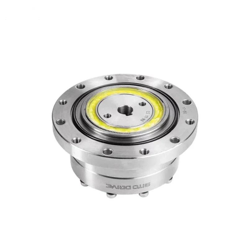 Elevated front view of the SITO DRIVE CS-17-II reducer showing its circular flange, threaded holes, and yellow ring.