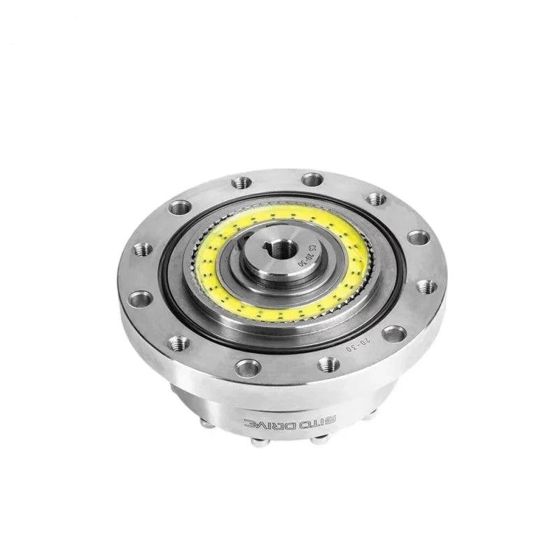 Top-front view of the SITO DRIVE CS-20-I reducer showing the circular flange, threaded holes, central opening, and yellow ring.