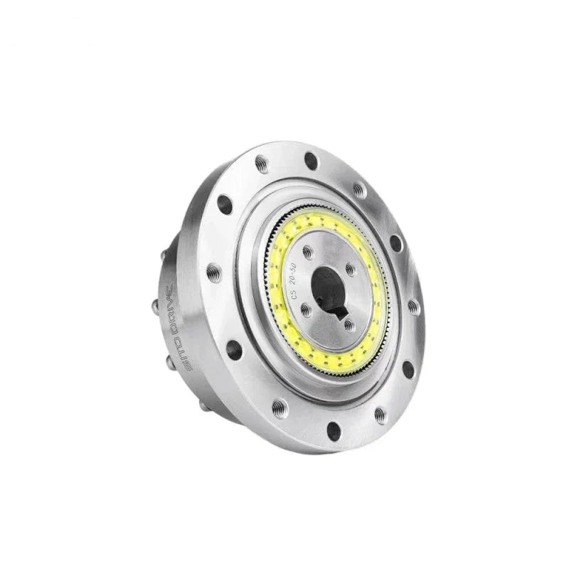 Angled front view of the SITO DRIVE CS-20-II reducer with a bolted flange and yellow internal ring.