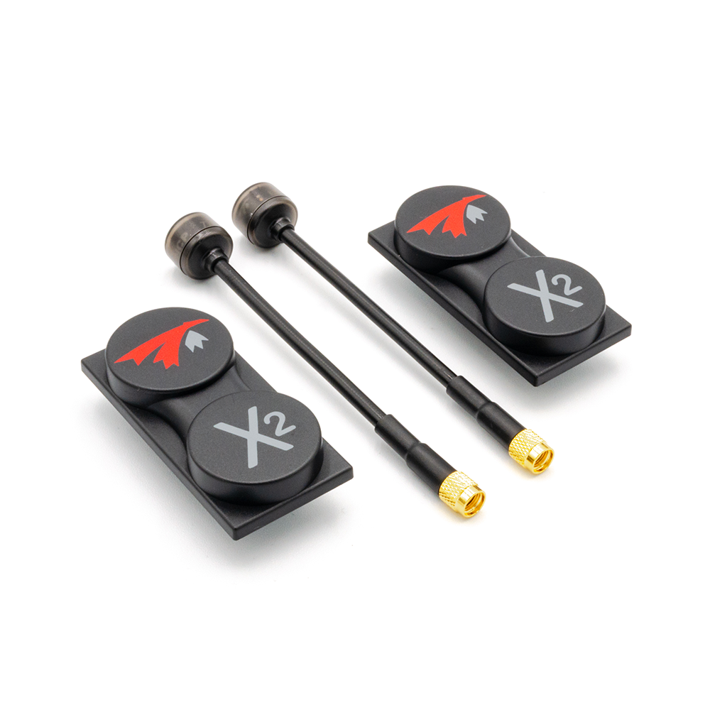 TrueRC X²-Air 5.8 MKII + Core 5.8 Antenna combo kit with two X2 patch antennas and two stub antennas
