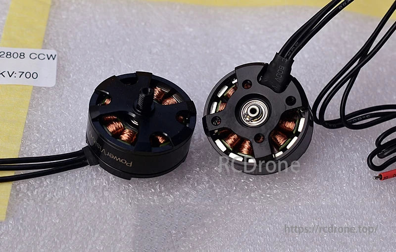 ZD2808 700KV Brushless Motor, Available options for spinning include Clockwise and Counter-Clockwise directions, with or without matching propellers.