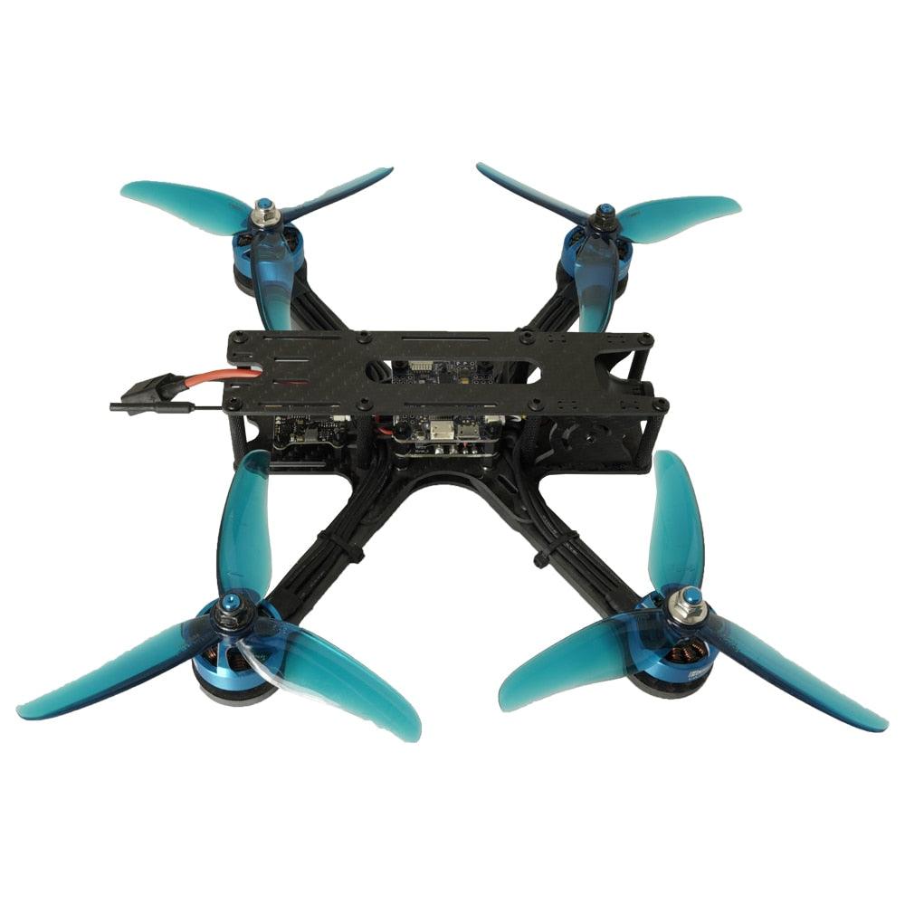 FPV Racing : Guide pour débuter en course de drones